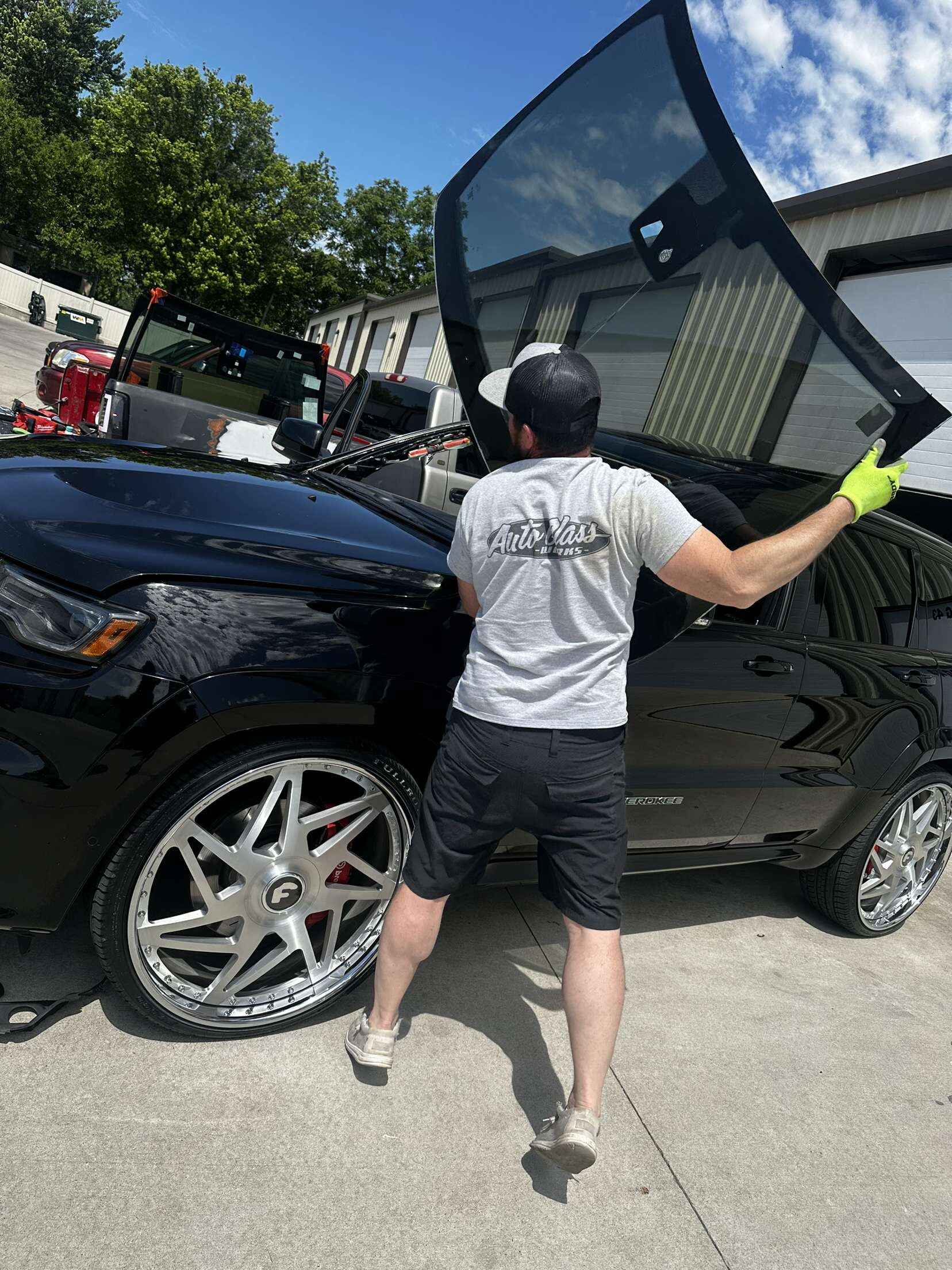Windshield Replacement in Kansas City