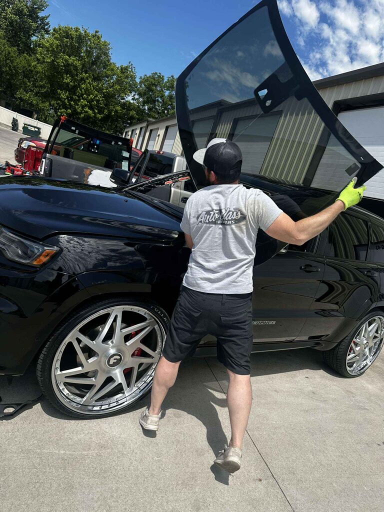 Windshield Replacement In Kansas City